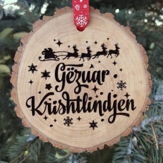 Gëzuar Krishtlindjet, Albanian Wooden Slice Christmas Ornament, Pemë Krishtlindjesh, Ornamente Krishtlindjesh, Albania, Balkans, Adriatic